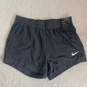 NWT grey Nike shorts medium